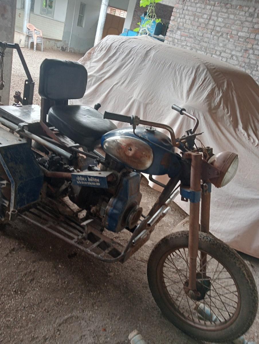 થંબનેલ 3