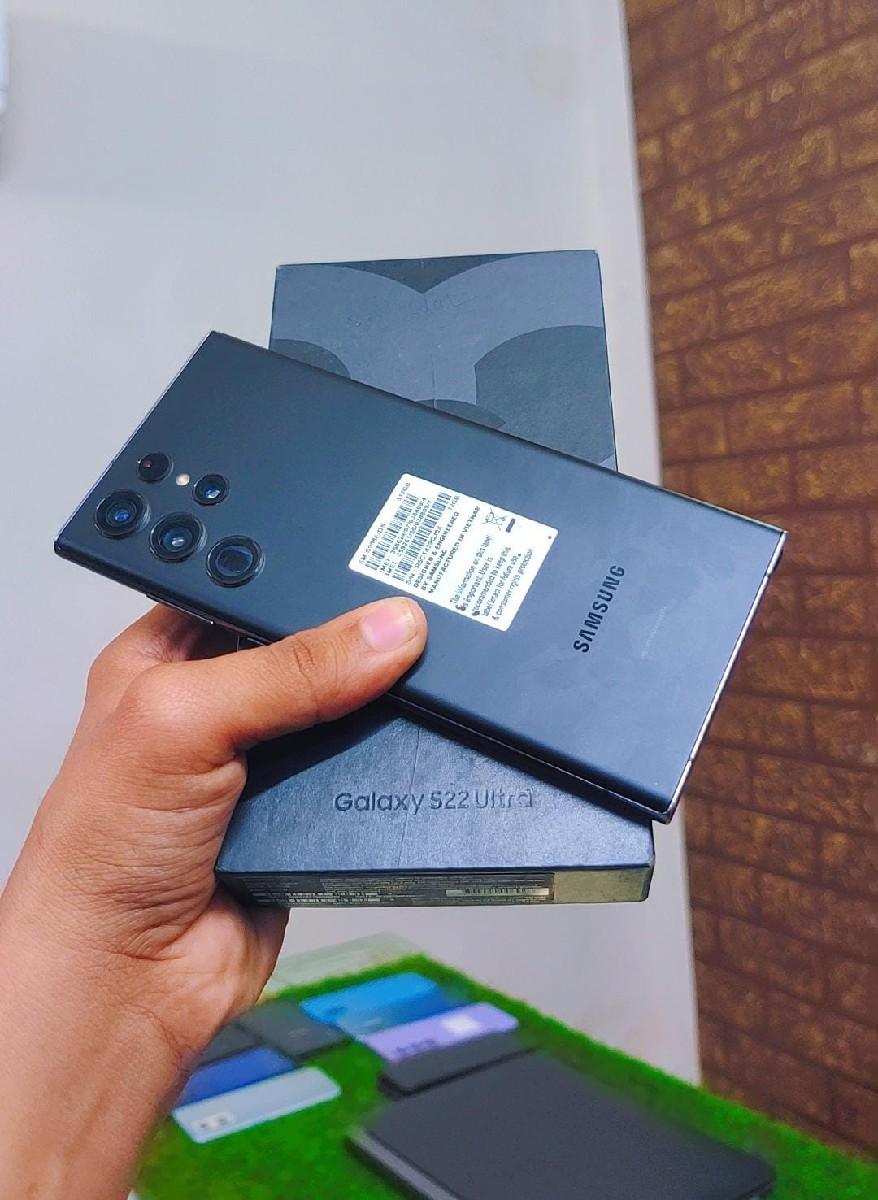 *Samsung Galaxy S22* *Ultra 5G 12/5