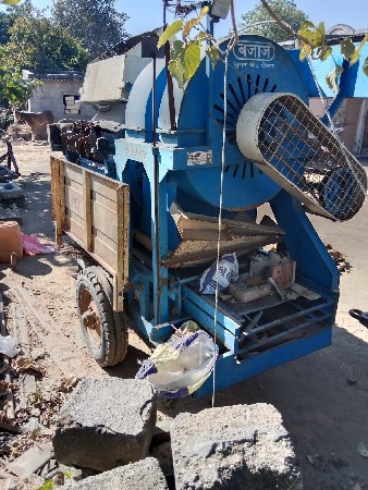 ધાણા ની ફુકણી વેચવાની છે