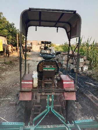મીની ટ્રેકટર વેચવાનું છે.