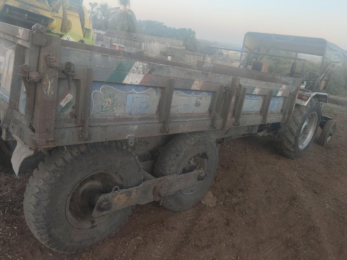 આ ટોલી વેચવાનું છે