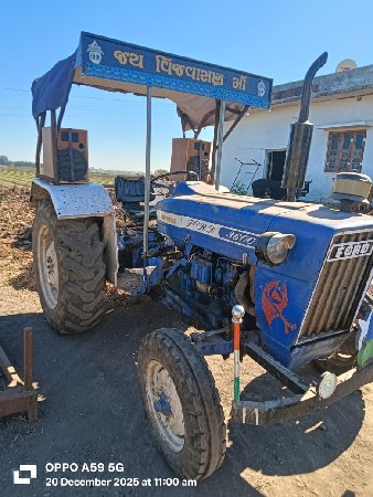 Ford 3600 વેચવાનુ છે