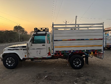 બોલેરો પીકપ FB.સાદી