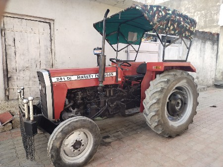 મેસી 241 પાવર સ્ટેરીંગ