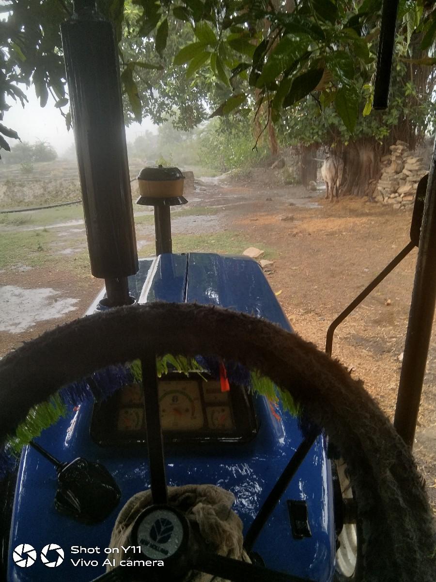 ન્યુ હોલેન ટેકટર વેચવાનું છે