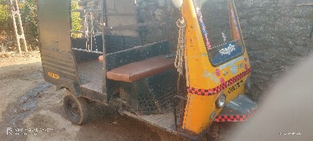 રીક્ષા વેશવાની છે BS2 નુ ઈનજીન
