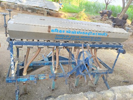 ઓરણી વેચવાની છે.