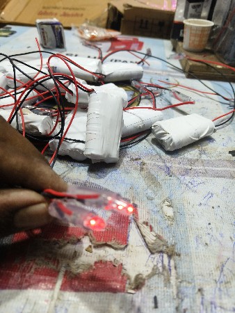 थंबनेल 2