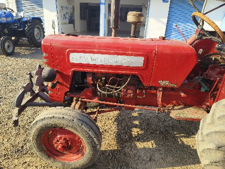 Mahindra B275Di model 1995