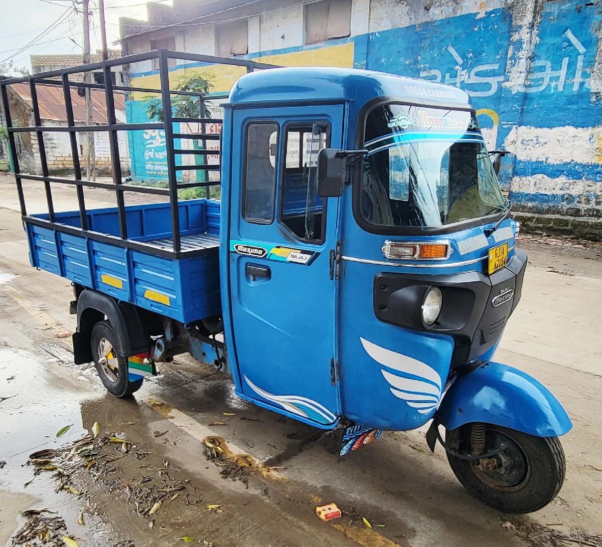 Bajaj maxima Dizal 1018