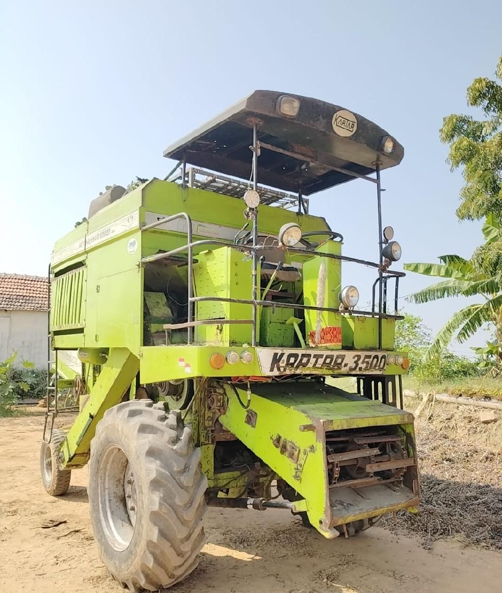 હાર્વેસ્ટર કરતાર મશીન