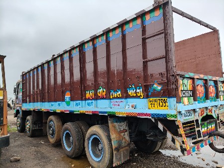 TATA 14 વીલ ટ્રક