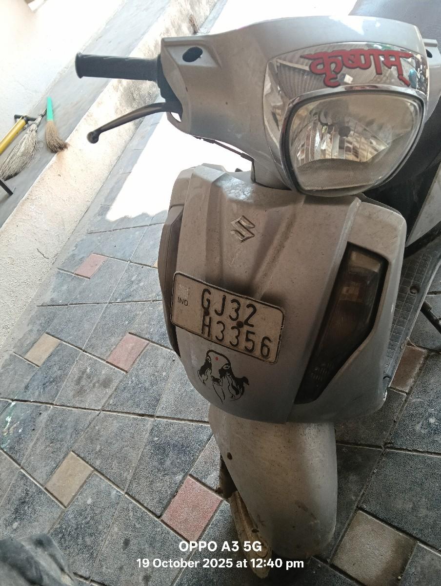 સ્કુટી વેચવાની છે