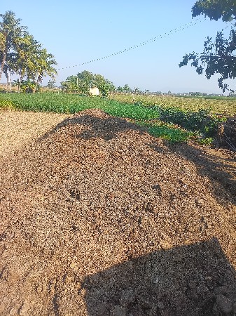 ખાતર વેચવાનું છે