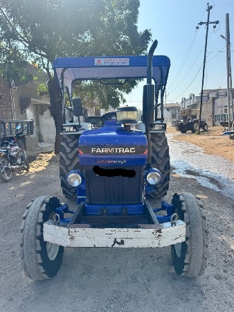 ટ્રેકટર