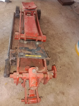 જેક ફોરવિલર ગેર બોક્સ 3 ટન નો સે