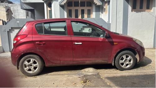 i 20 વેચવાની છે