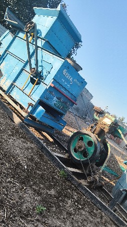 आखो सेट वेसवानो छे