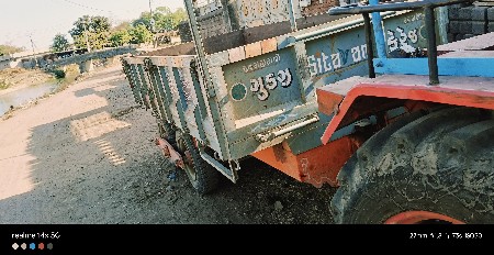 ટ્રેક્ટર વેચવાનું છે