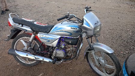 Splendor Plus 
વેચવાનું છે