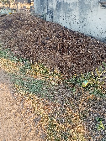 ખાતર વેચવાનું છે છાણીયો