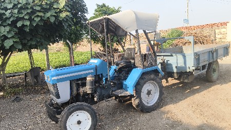 ટ્રેક્ટર વેચવા નું છે