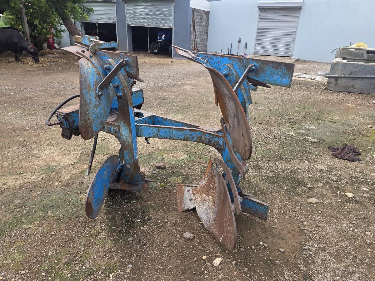 પ્લાવ વેચવાના છે હાઇડ્રોલિક પ્લાવ વ