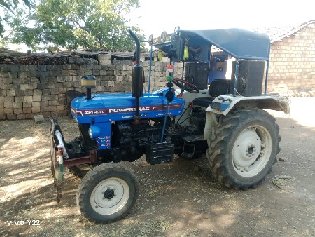 ટ્રેક્ટર વેચવાનું છે