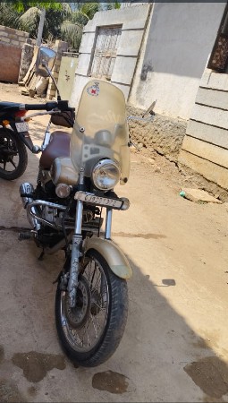 વેચવા નું છે