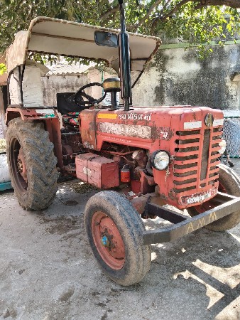 મહીદ્રા ટ્રેક્ટર વેસવાનુ છે