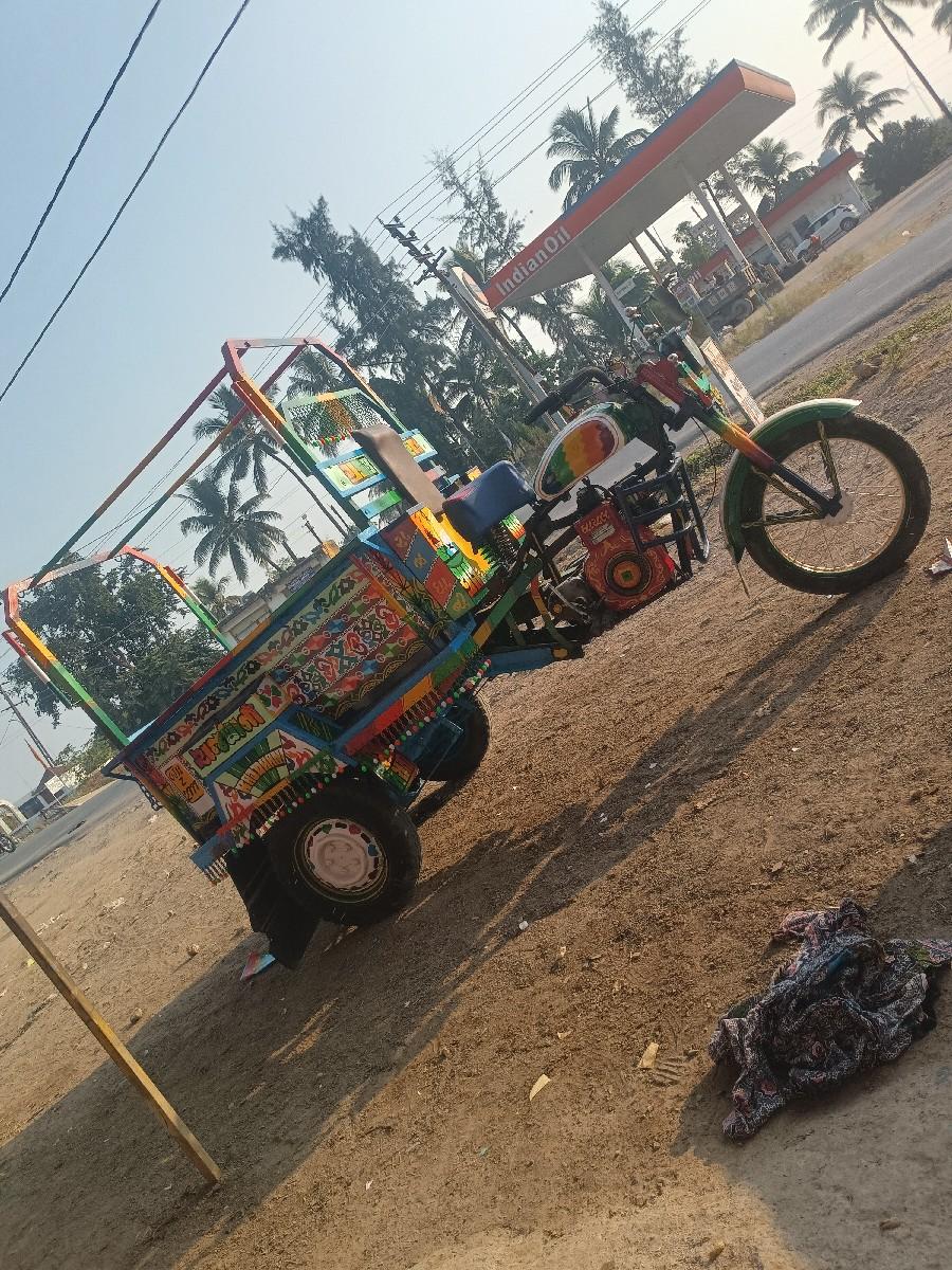 sakro rickshaw