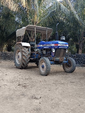 ટ્રેક્ટર વેચવાનું છે