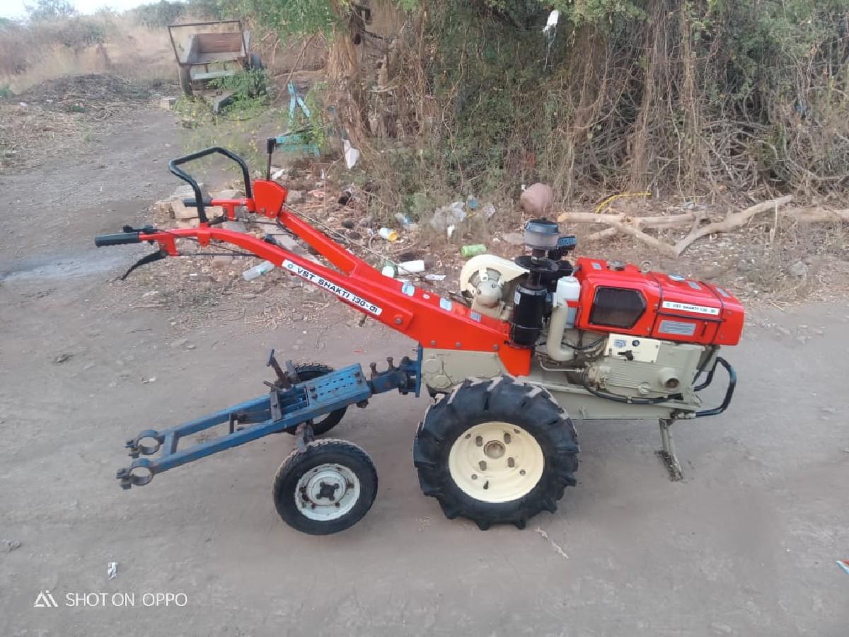 ટ્રેક્ટર વેચવાનું છે