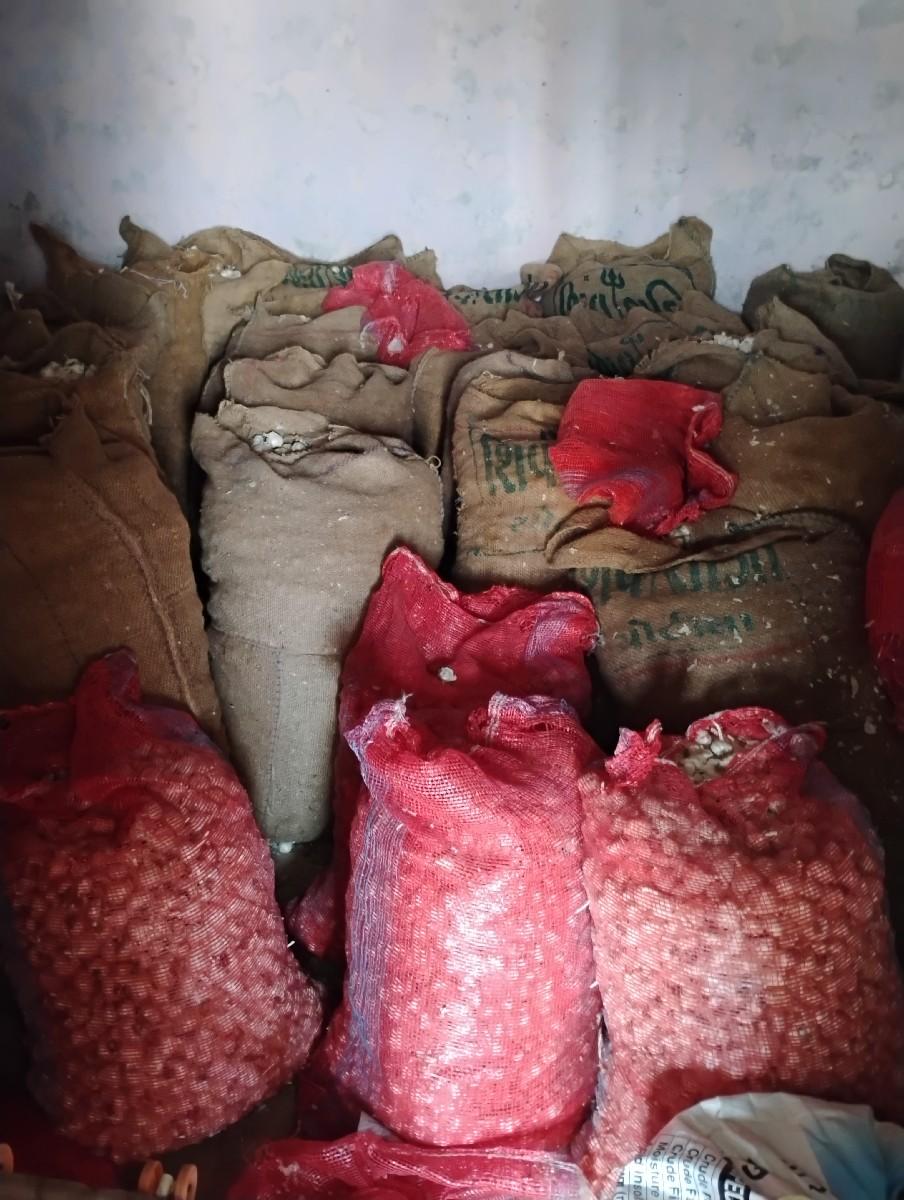 લચણ વેચવાનું છે