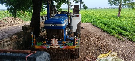 ટ્રેકટર વેચવાનું છે