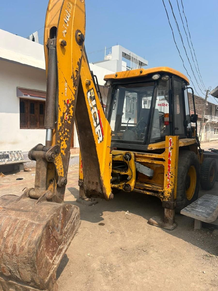 थंबनेल 3