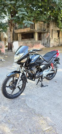 hero Honda 
CBZ XTREM