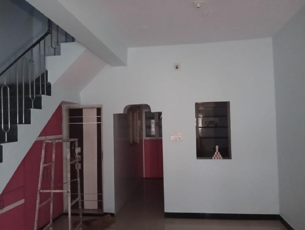 તાલાલા માં મકાન વેચવાના છે