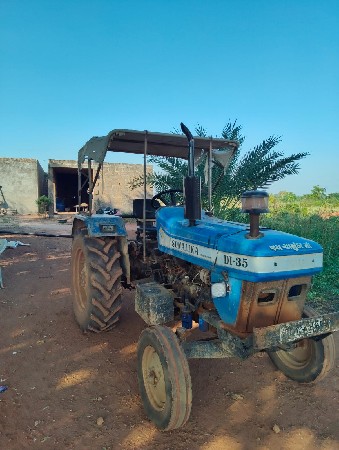 ટ્રેક્ટર વેચવાનૂ છે