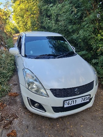 swift ટુકડો  સેકંડ ઓનર