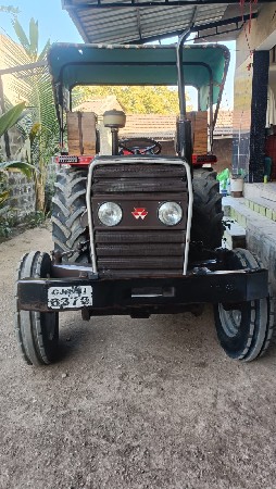 ટ્રેક્ટર વેચવાનું છે