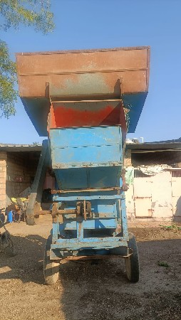 ઓપનેર આખો સેટ વેચવાનો છે